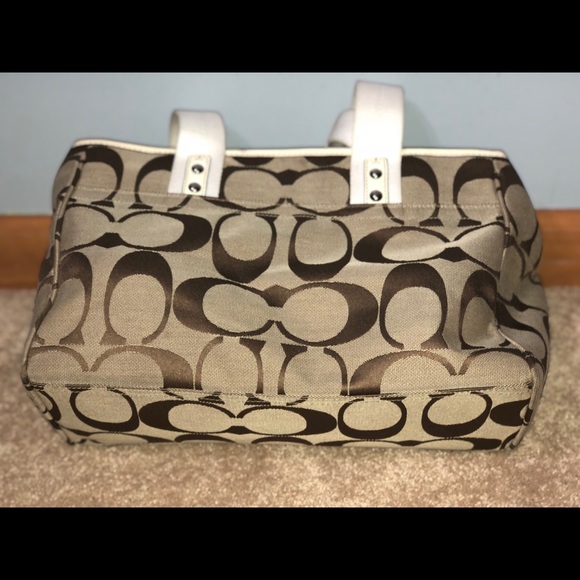 Coach Classic Bag (Final Price unless bundled) - Picture 4 of 8